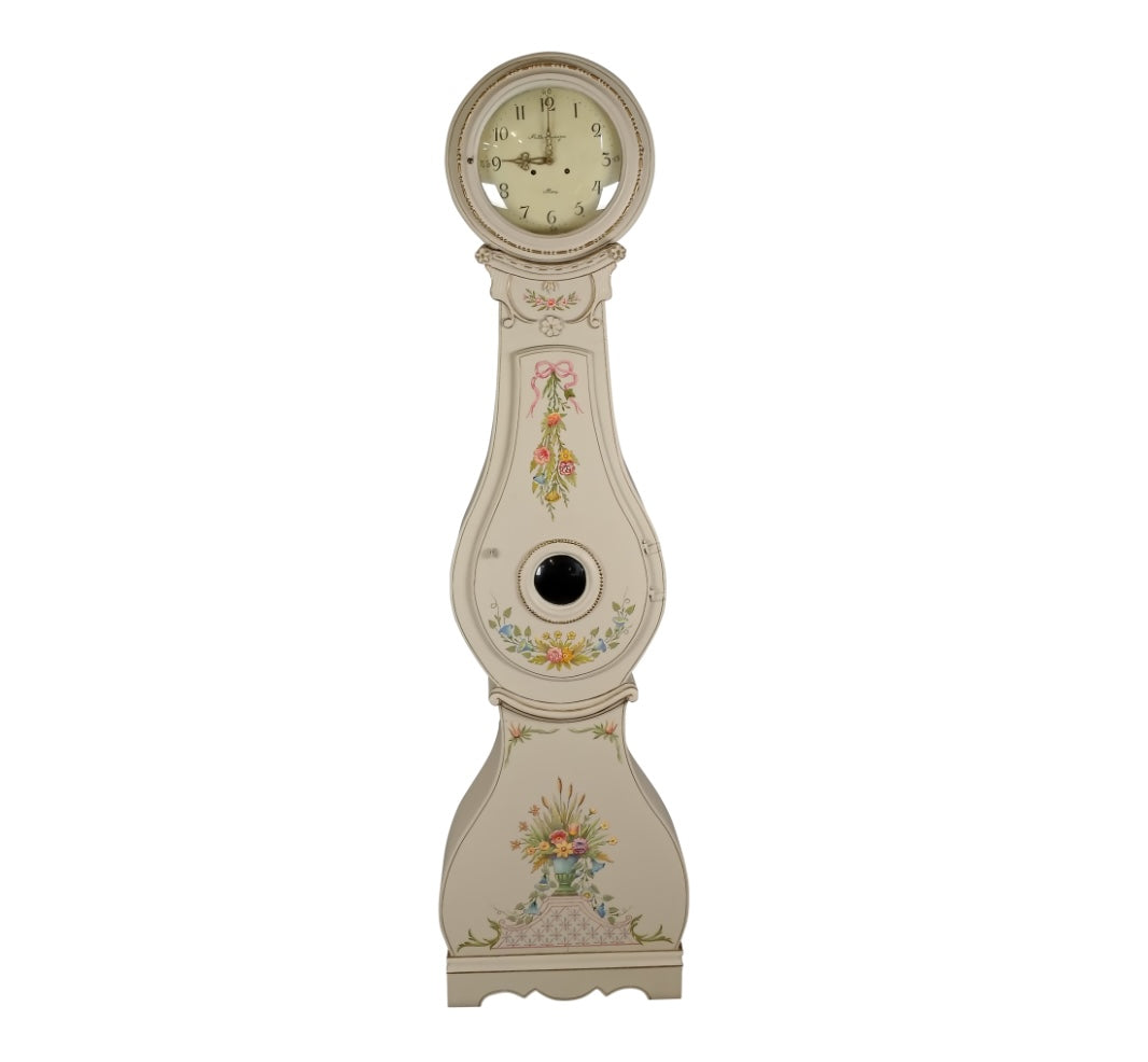 Mora Clock 33 RESERVED